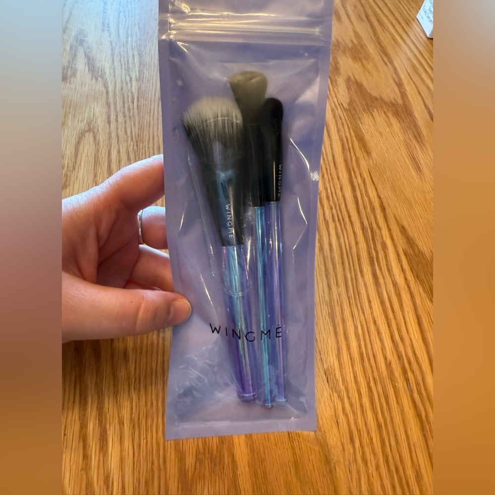 Wing Me Makeup Brush Set